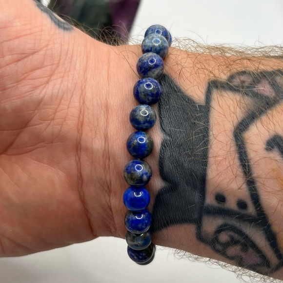 Lapis Lazuli Men’s Blue 8mm Crystal Gemstone Beaded Elasticated Bracelet - Picture 5 of 6